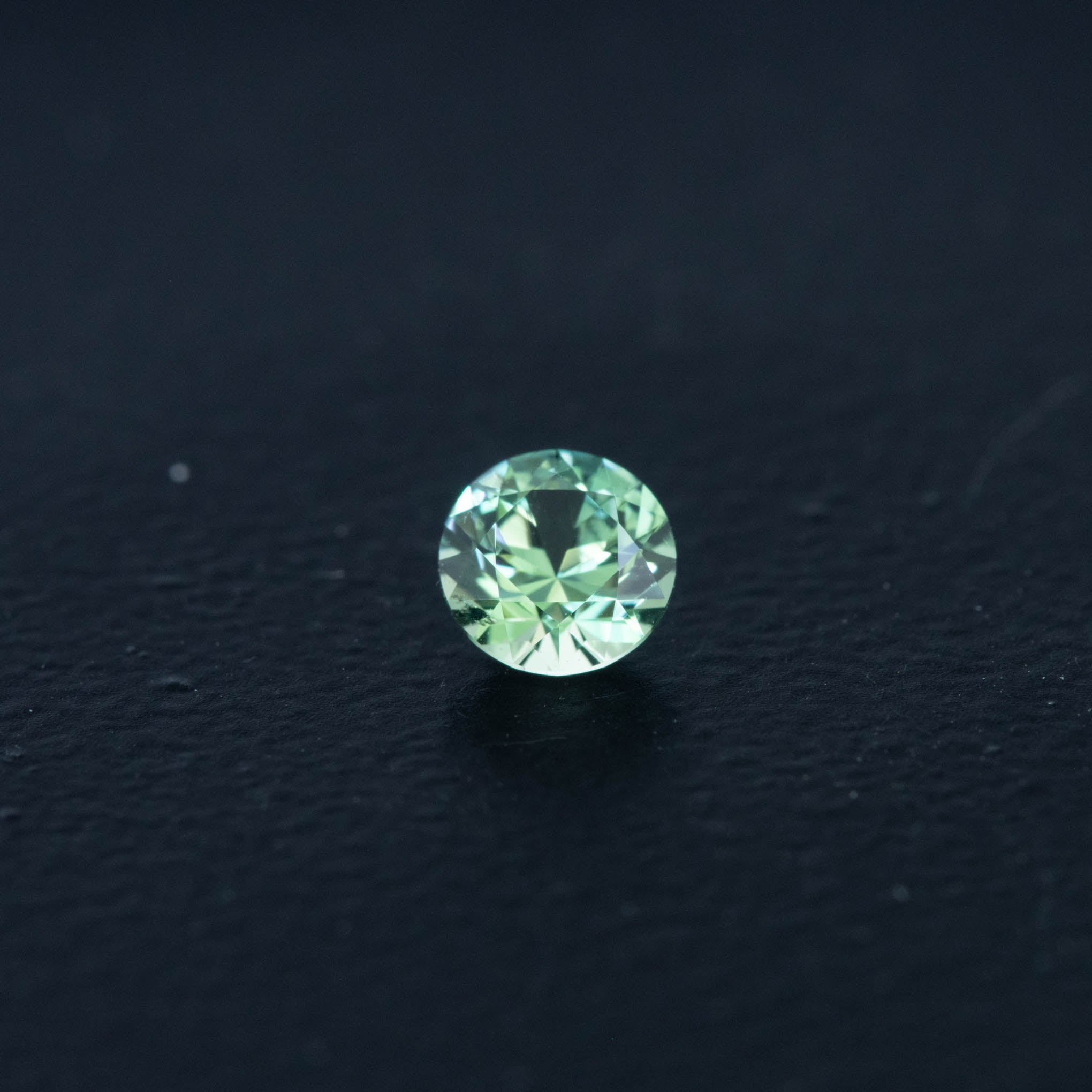 Teal Brilliant Sapphire 0.45ct  [S.T.BR.2706]