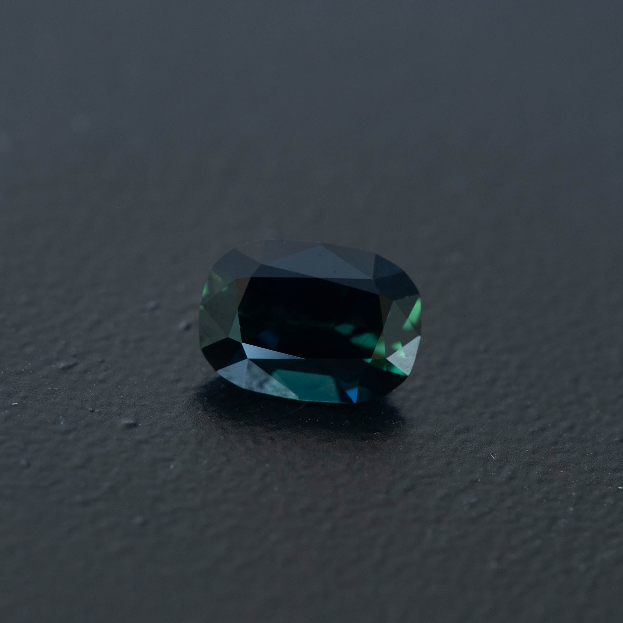 Parti Cushion Sapphire 2.15ct (S.P.C.843)