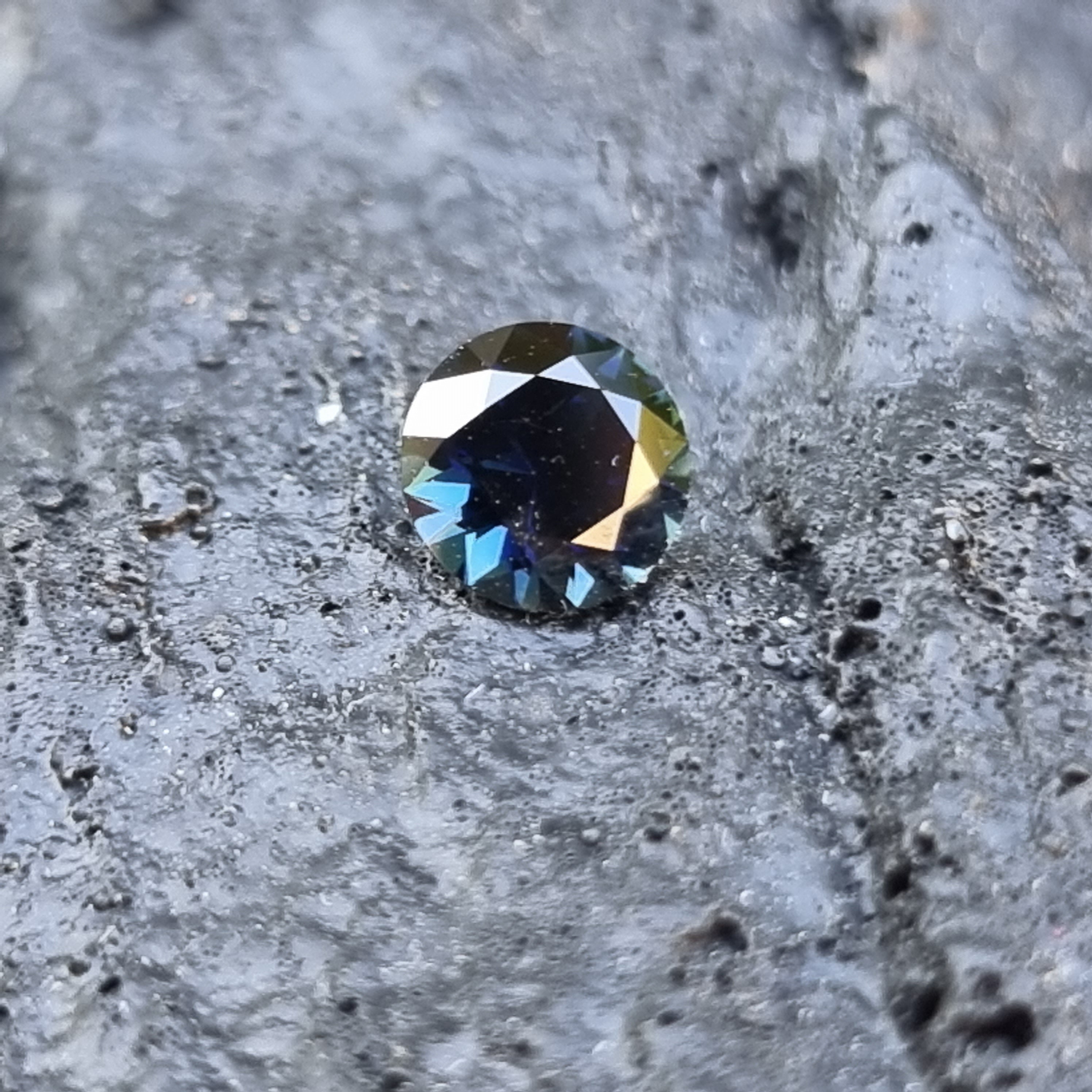 Blue Brilliant Sapphire 0.73 Ct. [S.B.BR.174]